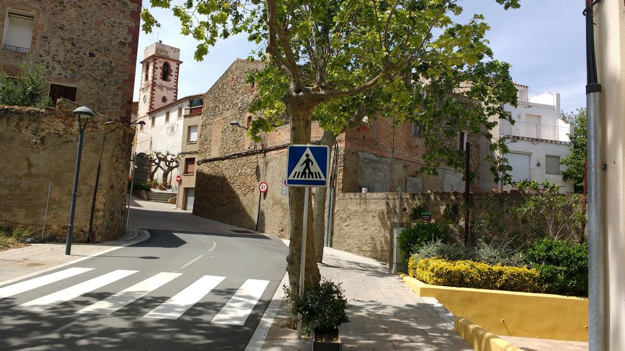 Ca L'Amadeu Hotell Vilanova de Escornalbou Exteriör bild