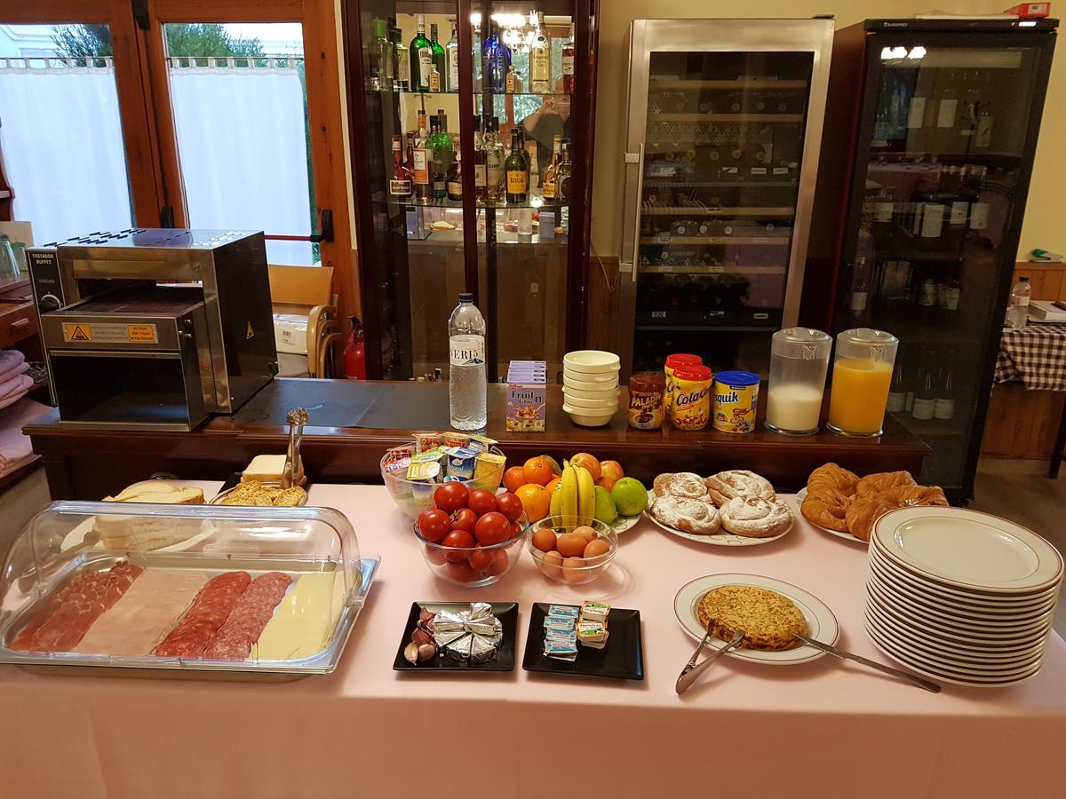 Ca L'Amadeu Hotell Vilanova de Escornalbou Exteriör bild